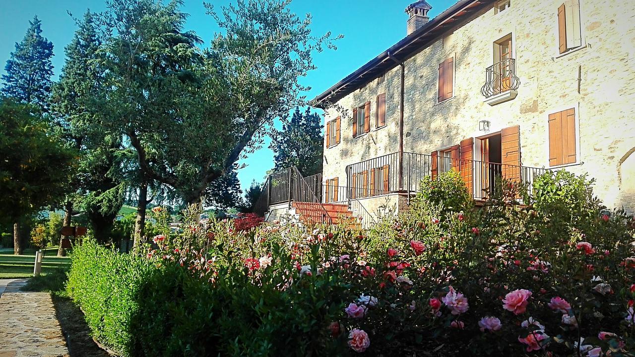Borgo Cadonega Hotel Viano Eksteriør billede